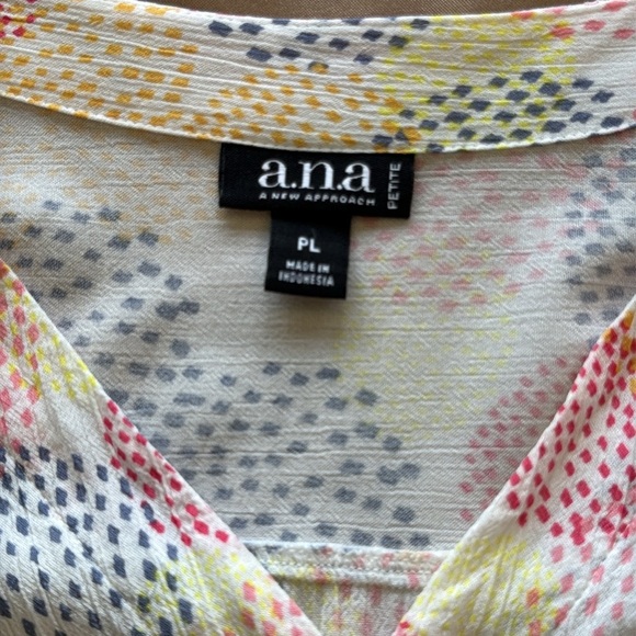 a.n.a A New Approach Pink Blue Yellow Pastel Dot Pattern Wrap Top Relaxed Fit PL - Picture 5 of 10